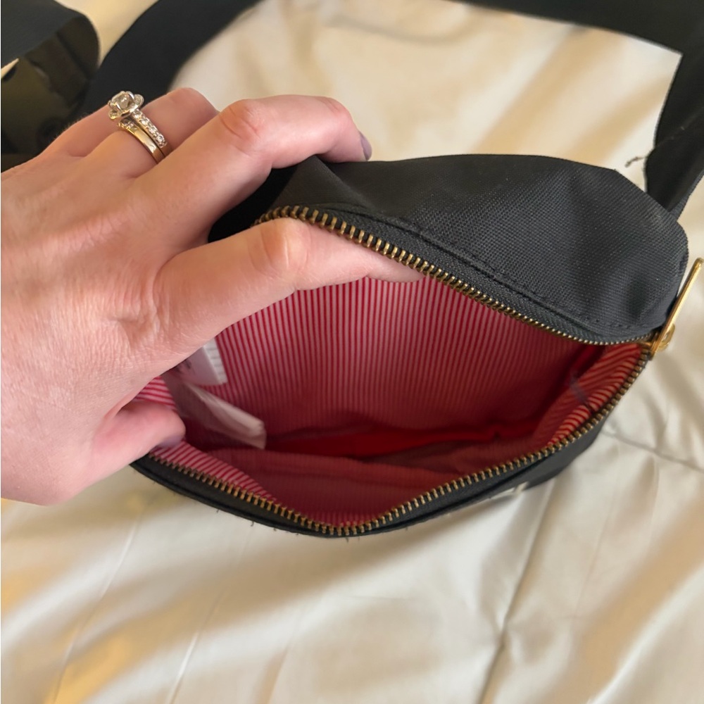 Herschel Supply Company Black Belt Bag - Picture 2 of 6
